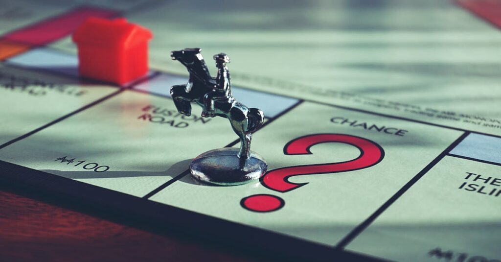 サイコロやルーレットなど運要素で盛り上がるボードゲームを楽しむ家族