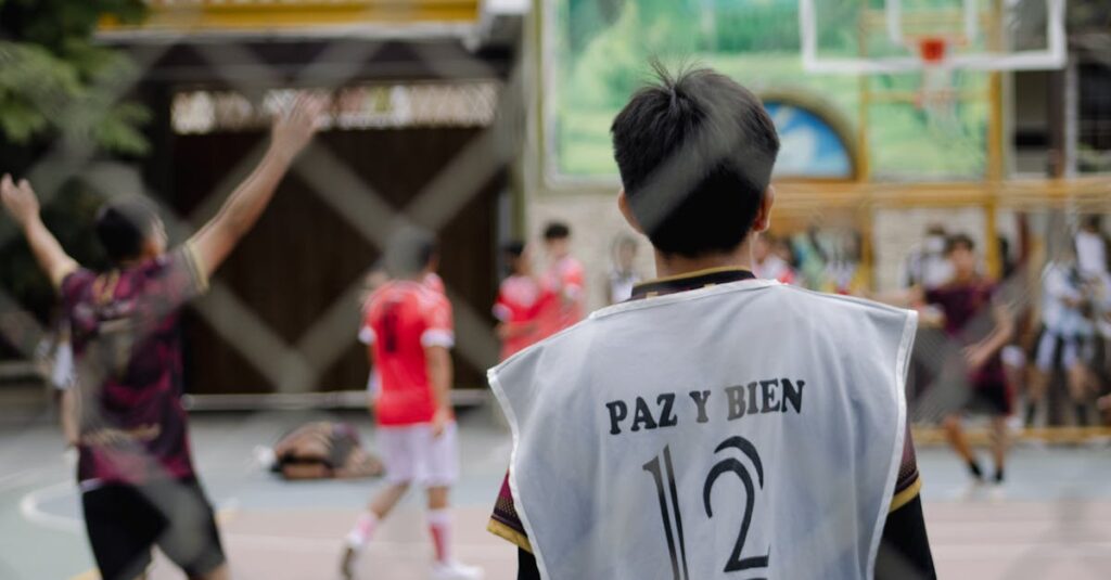 プレイ人数が合わずに遊べない家族。ボードゲームの前で困った顔をする大人と子ども