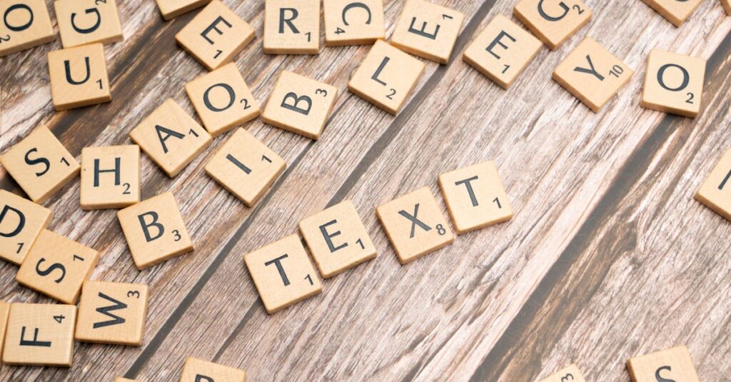 非認知能力を育てる小学生向けボードゲームを楽しむ子どもたち