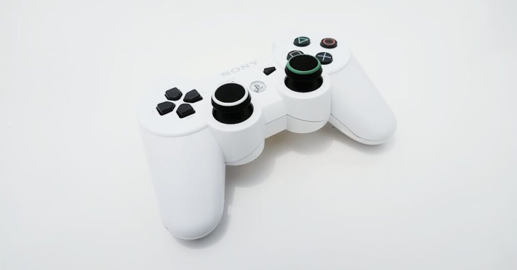 家族でスティッキーゲームを楽しむ様子。子どもが真剣な表情で棒を抜き、他の家族が見守る、緊張と笑いが交錯する瞬間。