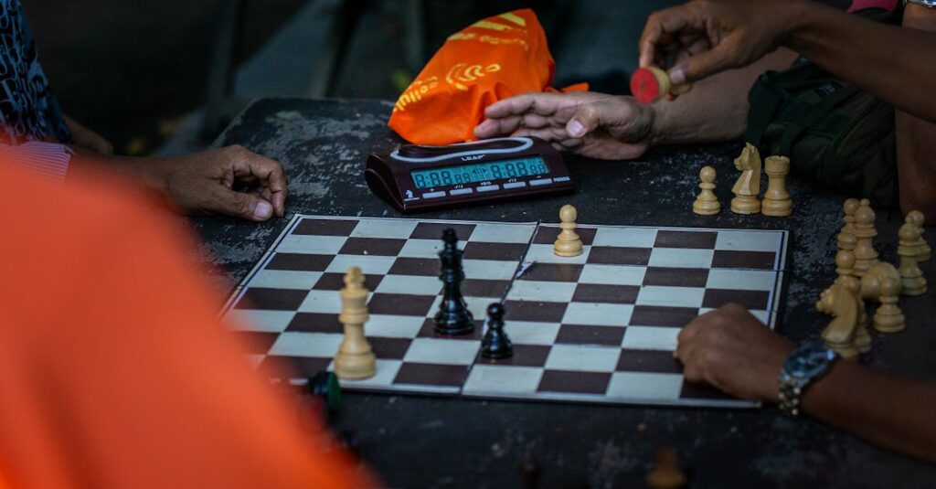 人数と所要時間を考慮してボードゲームを選ぶ家族の様子