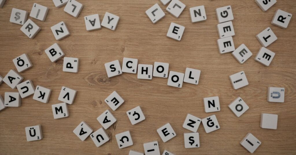 SNSやYouTubeで話題のボードゲームで遊びたがる現代の小学生