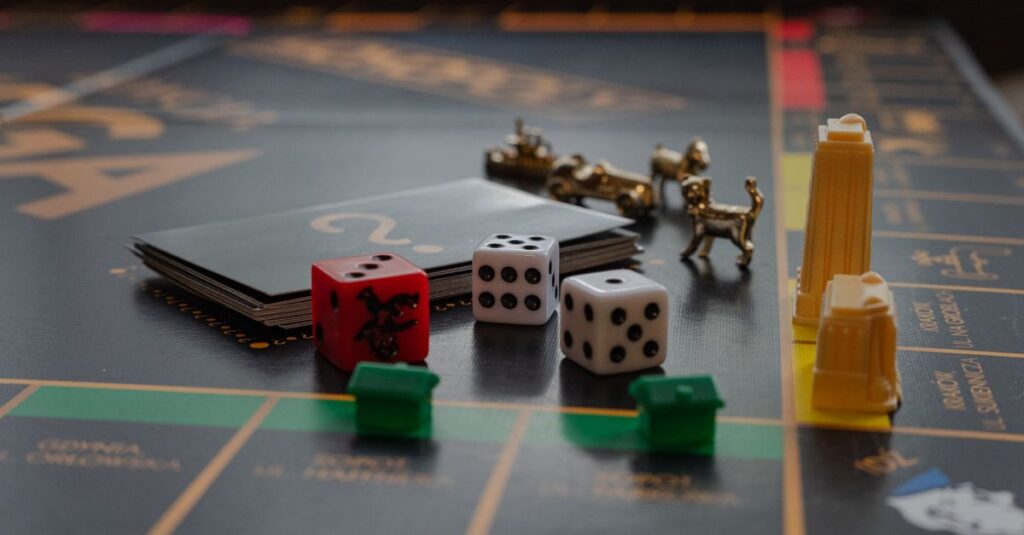 短時間で終わるボードゲームを楽しむ家族。笑顔とテンポの良い進行が魅力。