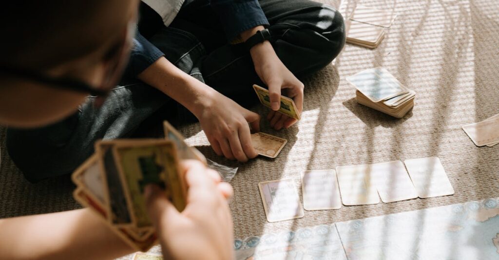 子どもがボードゲームを通じて楽しく学んでいる様子