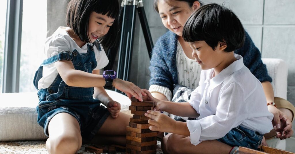 思い出が詰まった古いボードゲームと家族の微笑ましいシーン