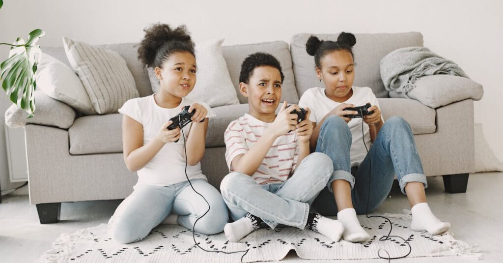 年齢に応じたボードゲームを楽しむ家族の姿