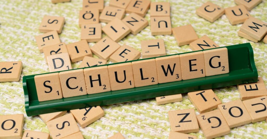 中学生が教室でボードゲームに熱中して盛り上がっている様子を描いたイラスト