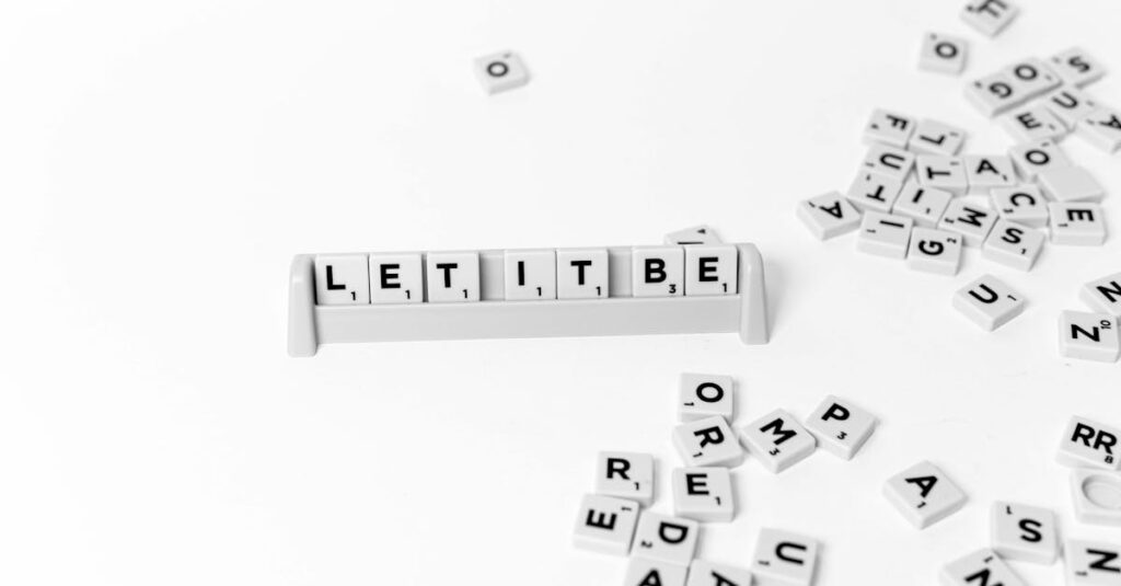 英語学習にボードゲームを活用することで、楽しく継続しやすい学びの環境を作れることを示す画像