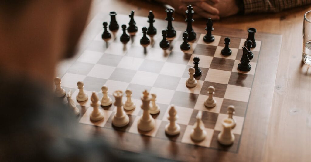 人気のボードゲームを選ぶために戦略や参加人数などを考慮している様子のイメージ