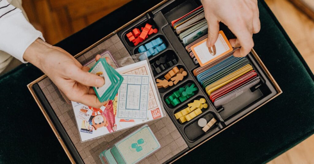 ボードゲーム初心者が感じる不安をやさしく解消してくれるシーン。楽しく笑い合うプレイヤーたちの様子