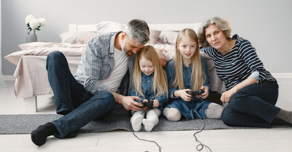 休日の午後にリビングで家族がゆったりとボードゲームを楽しんでいる様子。ソファでくつろぎながら会話している。