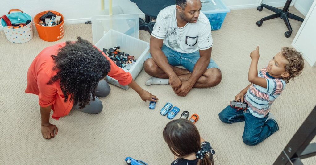 パーティゲームを楽しむことで絆を深める笑顔の家族（室内で和やかな雰囲気の中）