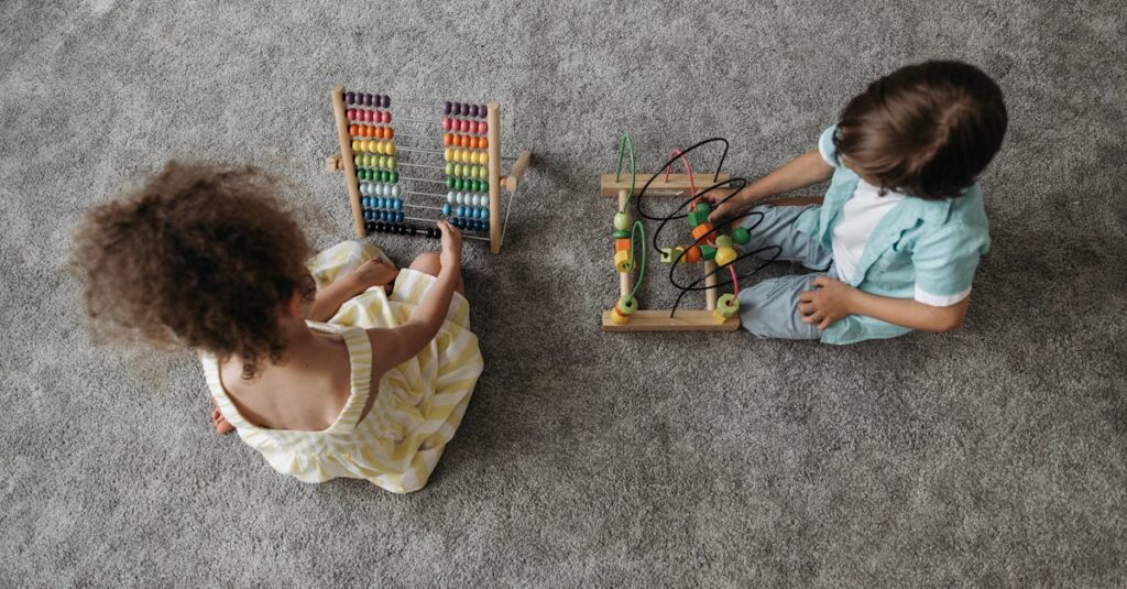 算数ボードゲームを選ぶ家族の様子。年齢や目的に合わせて最適な知育ゲームを比較検討する教育的なシーン。